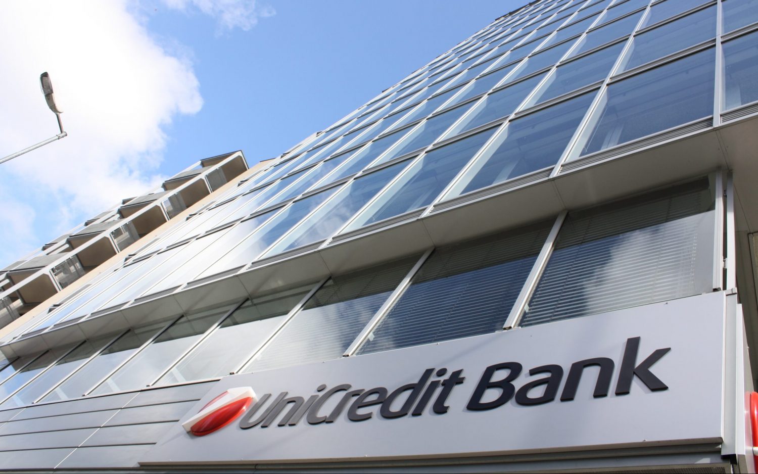 UniCredit chce posilniť svoje miesto v regióne. Plánuje zvýšiť zisk a investovať do digitalizácie