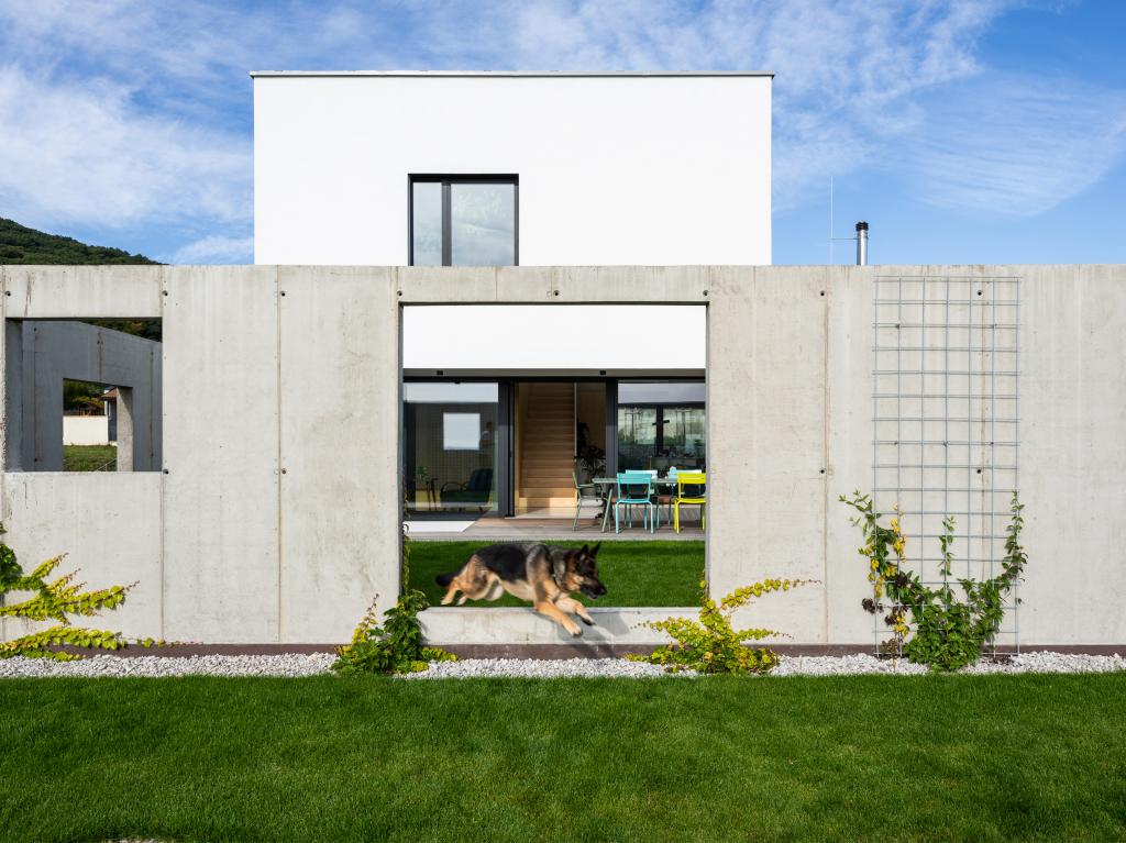 CE ZA AR 2021: O ceny za architektúru bojujú rodinný dom z humna aj byty na Kysuciach (+galéria)