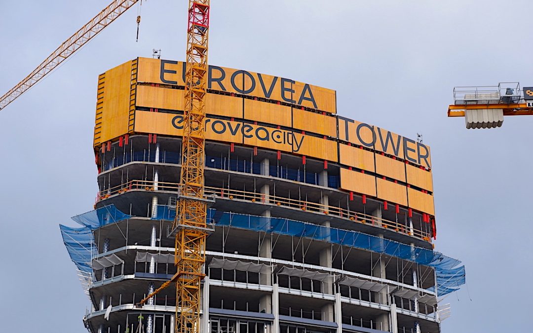 Eurovea Tower je už najvyššou budovou na Slovensku