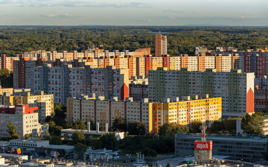 Ceny bytov vo všetkých regiónoch sa vrátili na úroveň roku 2021