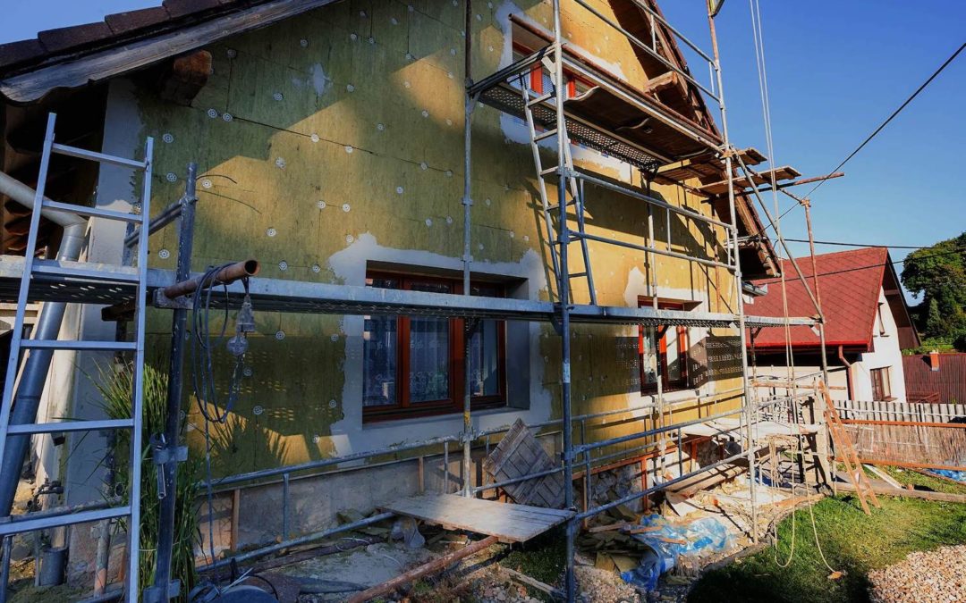 Dotačné schémy na rekonštrukciu domov by mali byť spustené skôr, tvrdí platforma Budovy pre budúcnosť