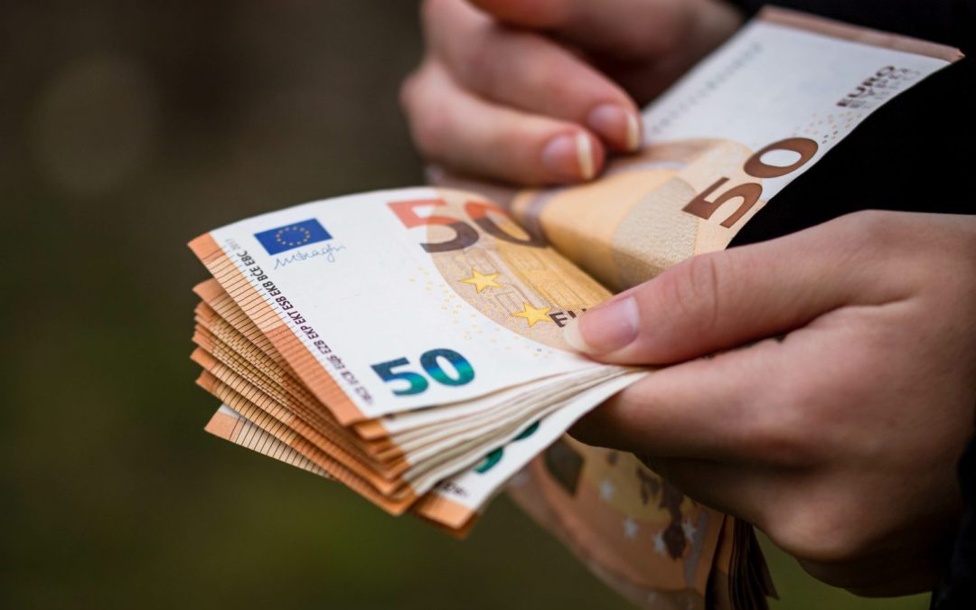 Vlani bolo na Slovensku zadržaných takmer 1 700 falošných eurobankoviek