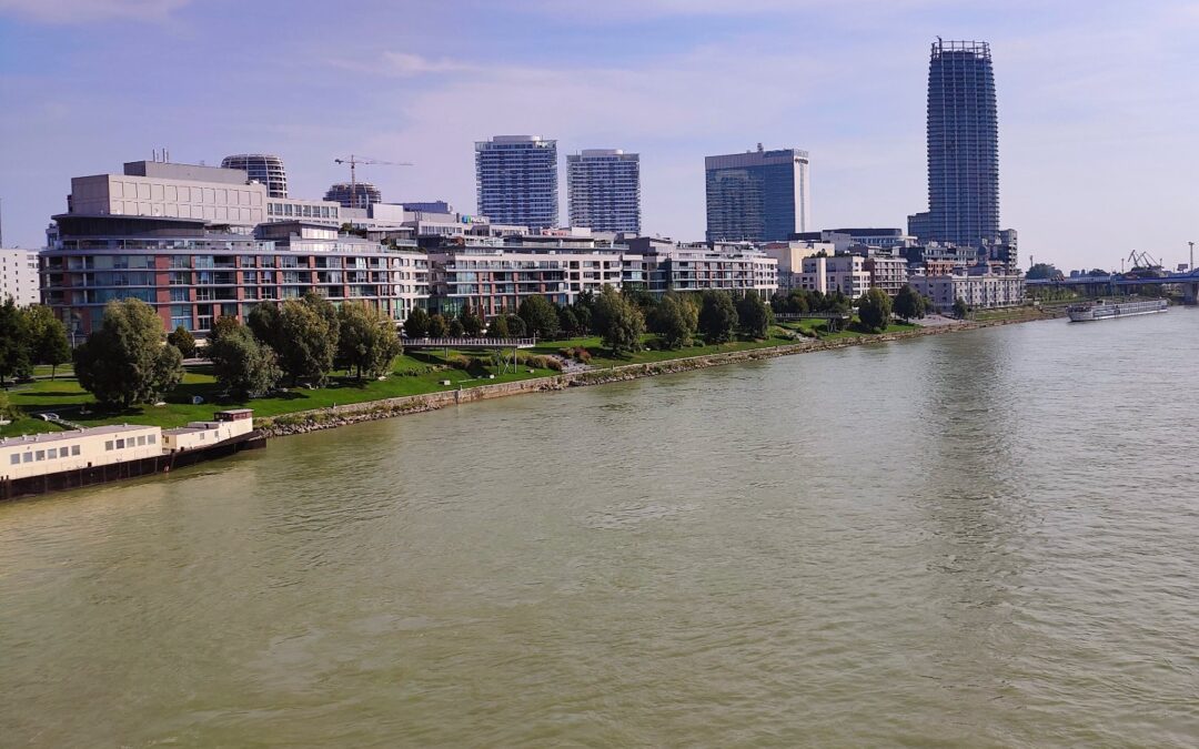 Bratislava sa chystá na ďalšie mrakodrapy. Ktoré budovy sú dnes najvyššie a ktoré ich majú prekonať?