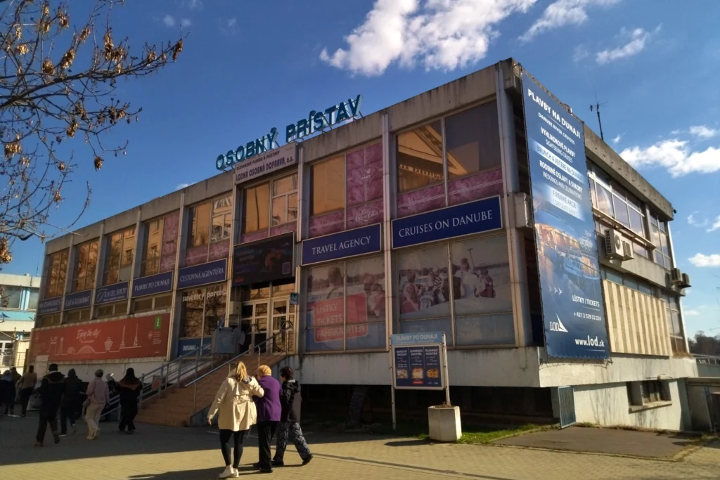 osobný prístav Bratislava