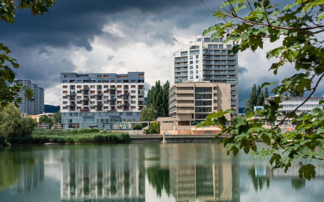 hotel junior prestavba