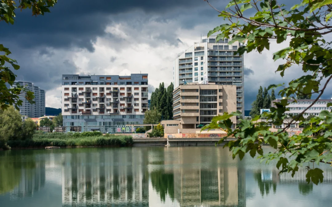 hotel junior prestavba