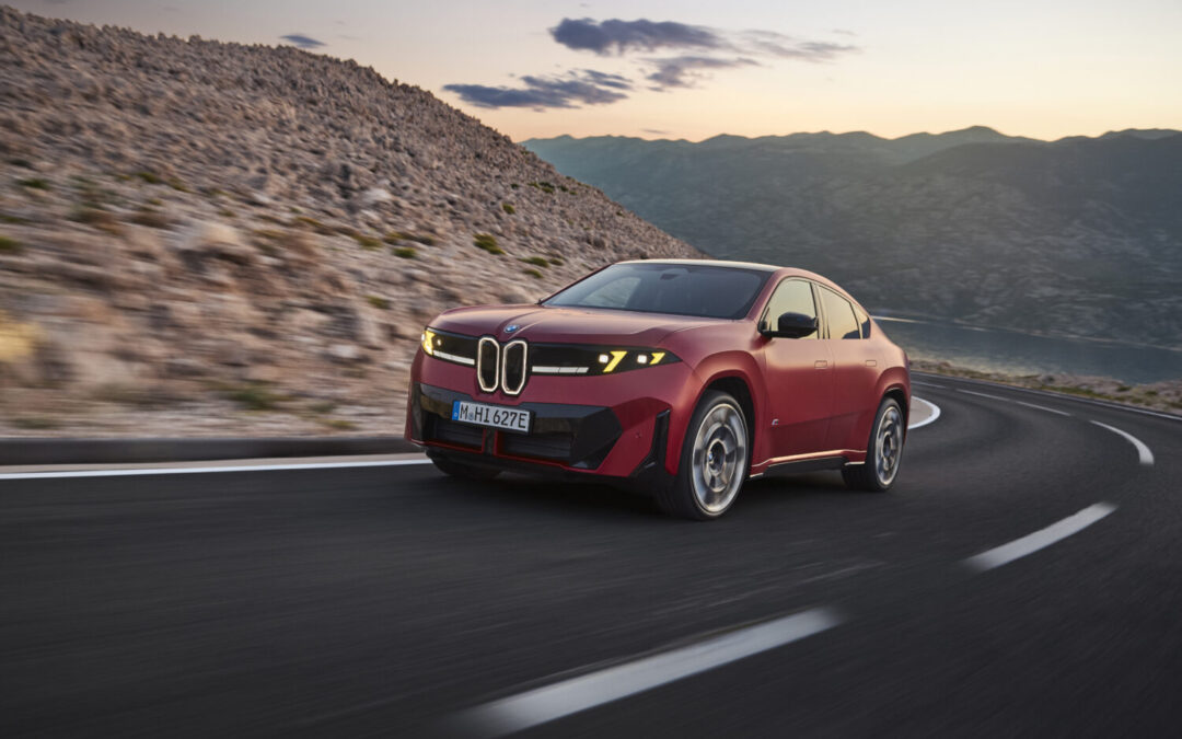 BMW iX4